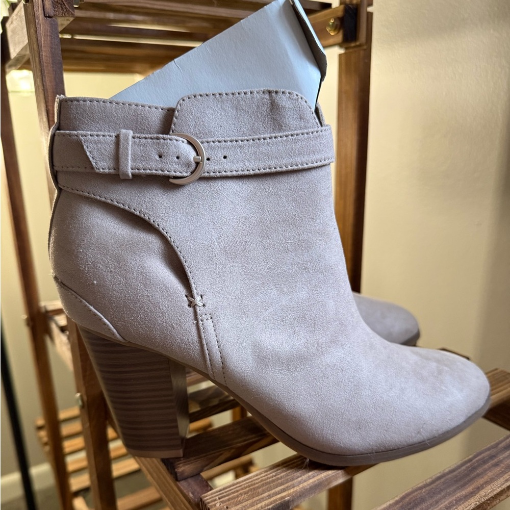 Old Navy Heeled Booties